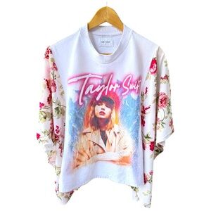 Taylor Swift Custom Graphic Kimono Tee Size Medium 💖